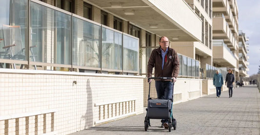 Comment choisir le rollator idéal pour vos sorties en extérieur ?