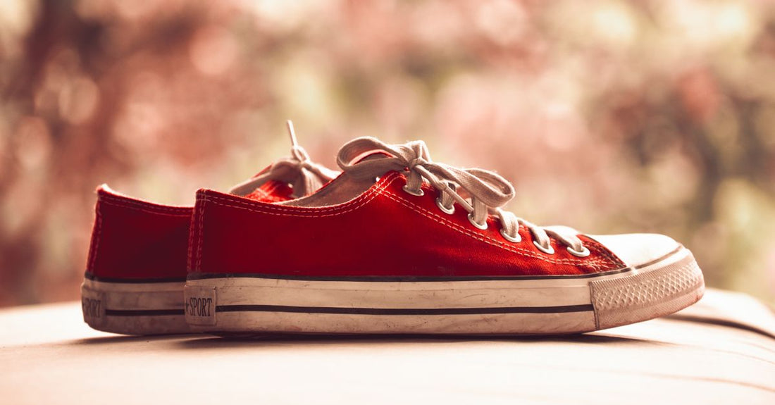 Comment choisir des chaussures larges pour homme qui allient confort et style ?