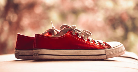 Comment choisir des chaussures larges pour homme qui allient confort et style ?
