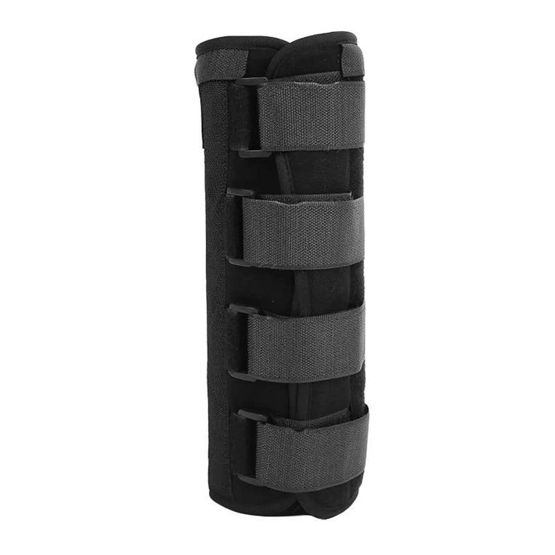 Attelle Bras Coude - Confort et Support Optimal – vue de face mettant en avant les bandes de maintien et la matière douce au toucher