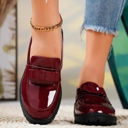 ANDRÉA - Mocassins vernis à talons et nœud élégant Confort Orthopédique