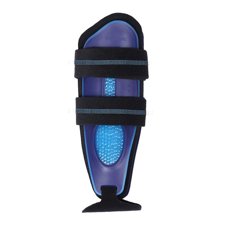 Attelle Cheville PowerGuard – vue de dessus avec sangles noires et base intérieure en gel bleu pour un confort optimal