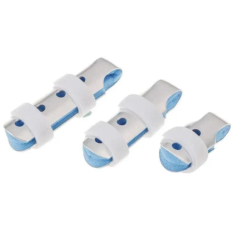 Attelle auriculaire – attelle en mesh bleu et blanc, vue de face avec détails des attaches et des perforations pour un ajustement confortable.