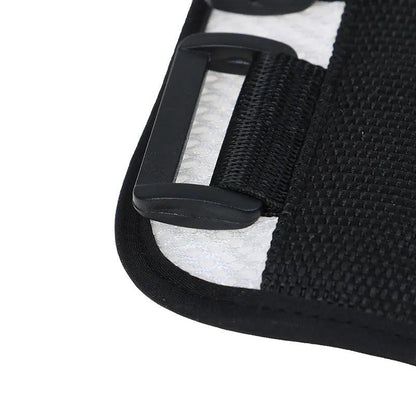 Attelle bras : confort et protection pour vos articulations – détail de la texture en mesh et des éléments de fixation