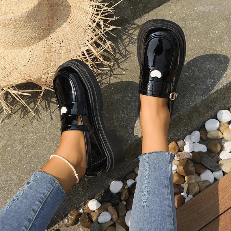 ROMY - Mocassins vernis à boucle Confort Orthopédique