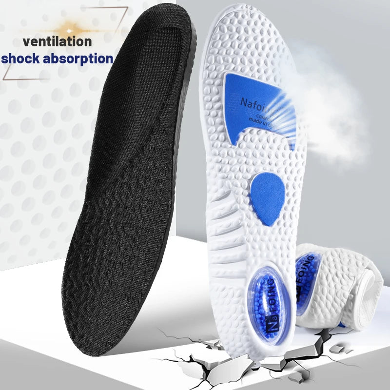 Semelles orthopédiques absorbant les chocs et respirantes – vue de côté d'une semelle noire et d'une semelle blanche avec coussin d'air bleu