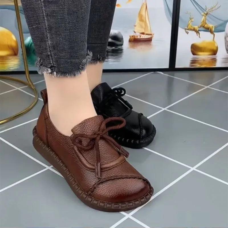 Chaussure orthopédique femme moderne à semelle plate - VECCHIO Confort Orthopédique