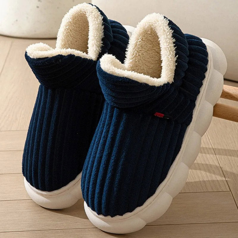 Pantoufles en peluche en forme de basket - RoyalBlue / 37