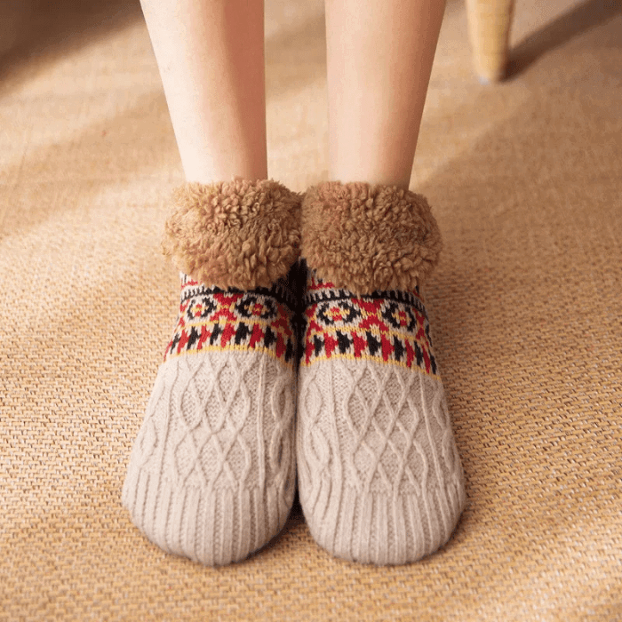 CHAUSSONS ORTHOPÉDIQUES FEMME AVEC DÉCORATION