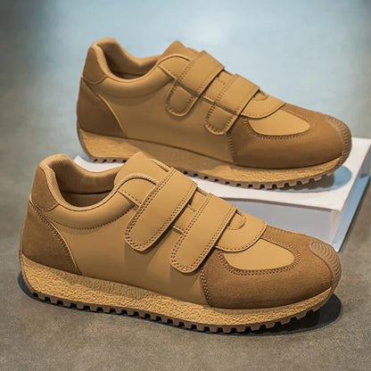 Chaussures à scratch pour personnes âgées