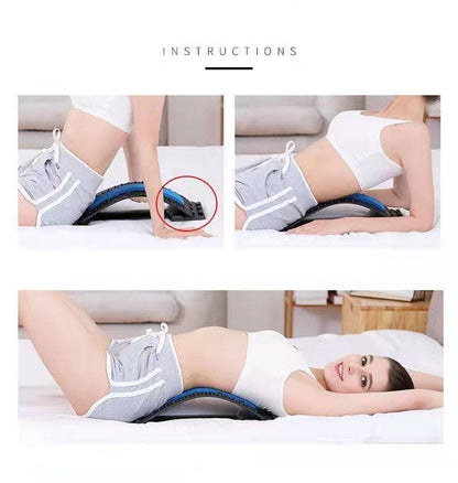 Civière magnétique de massage du dos – femme allongée sur la civière avec un accent sur le design ergonomique et les détails en Mesh