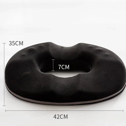 Coussin Ergonomique Lombaire en Relief avec Trou Central pour Homme – coussin noir en forme de donut avec reliefs, dimensions visibles
