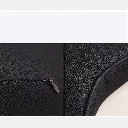 Coussin Orthopédique Lombaire Ergonomique pour Voiture – gros plan sur la texture noire et la fermeture éclair de la housse en mesh