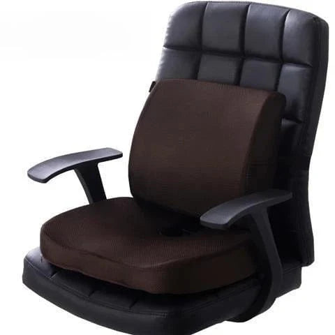 Double Coussin Orthopédique Dos, Assise Et Dossier – coussin marron rembourré sur une chaise noire avec accoudoirs, vue de face